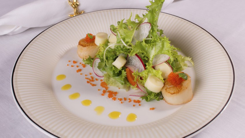 Delicious meals on Hera Cruise