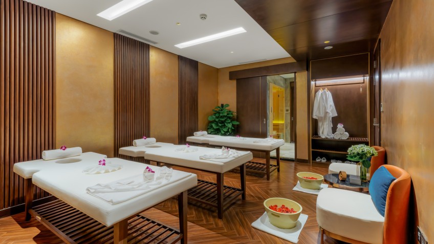 Unwind At High Class Spa