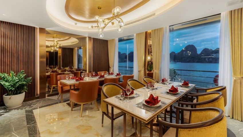 Luxurious Restaurant By Halong Bay View