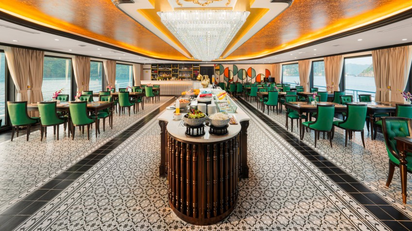 Catherine Cruise: 2nd floor Harmonia Restaurant