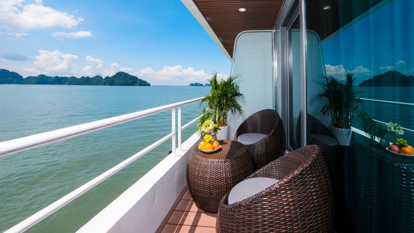Catherine Cruise: Airy Private Balcony