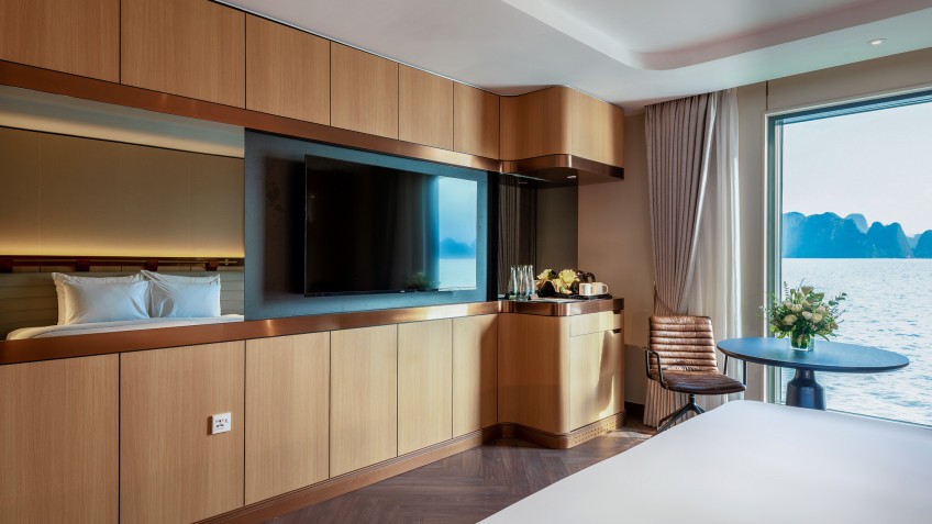 Grand Pioneers Cruise: The interior deluxe design