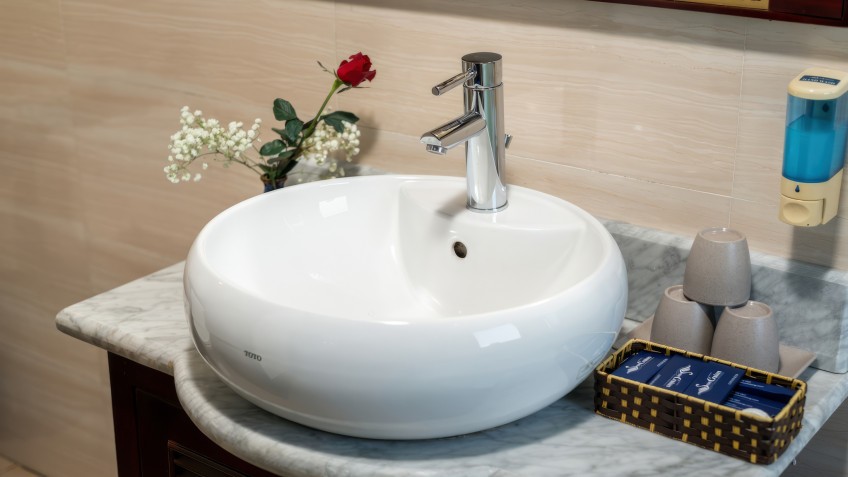 Full Bathroom Amenities