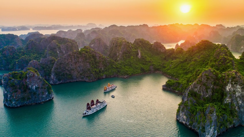 A Halong's Mid-range cruise