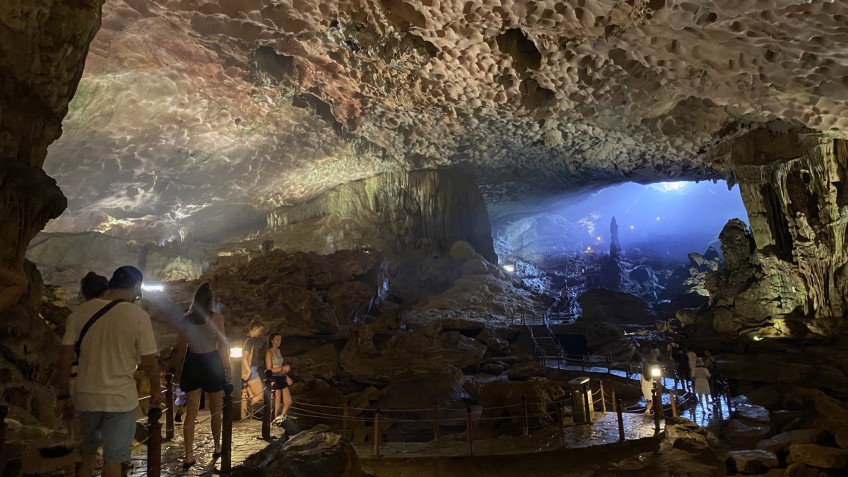 Visiting Sung Sot Cave