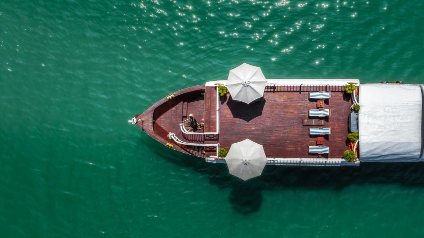 Valentine Premium Private Cruise: The ship from above