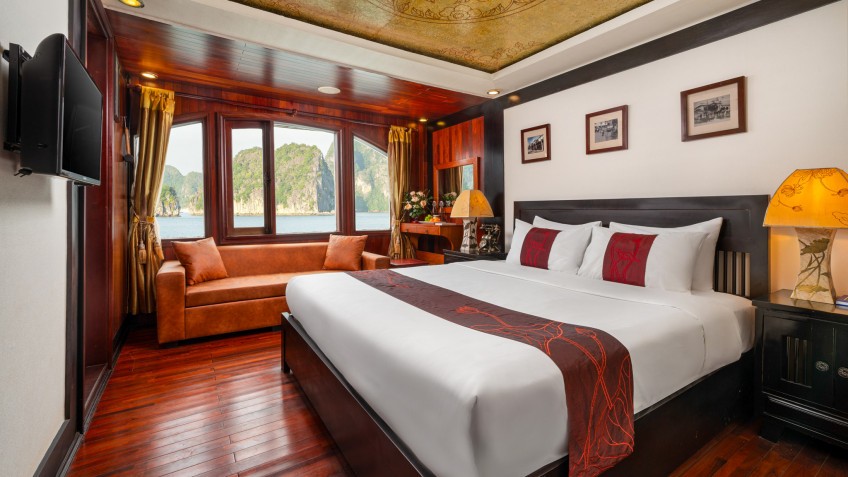 Valentine Premium Private Cruise: Valentine Premium Cabin