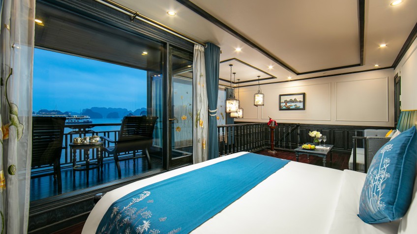 Relax in bed and see gorgeous views