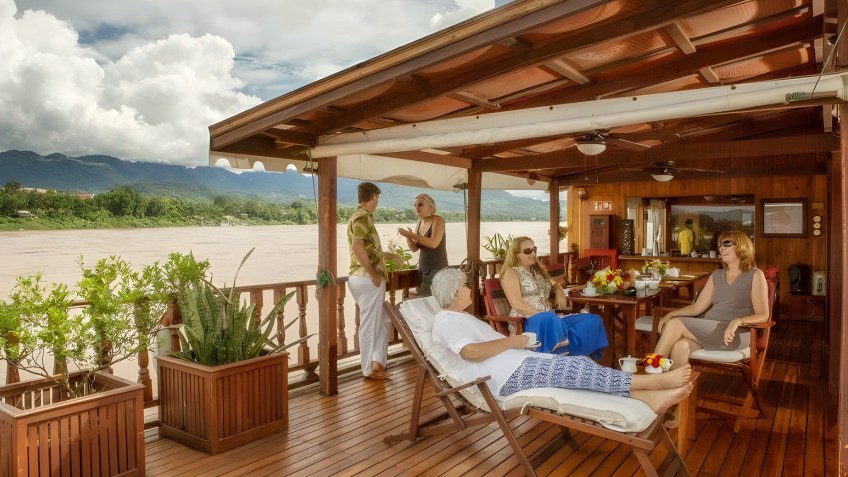 Have a memorable time with friends