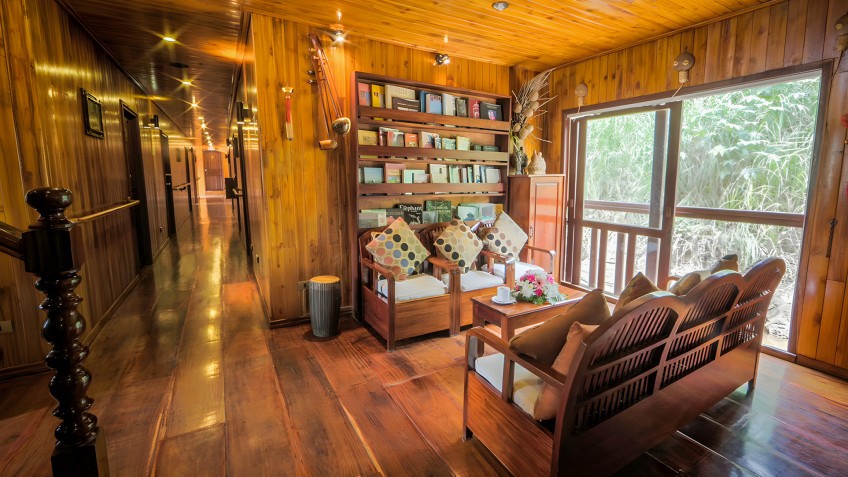 Immerse in the tranquility in the library