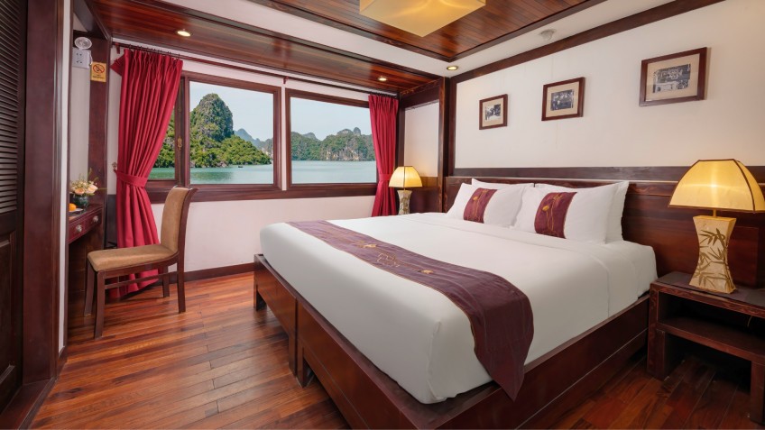 Indochina Sails: Cozy Room