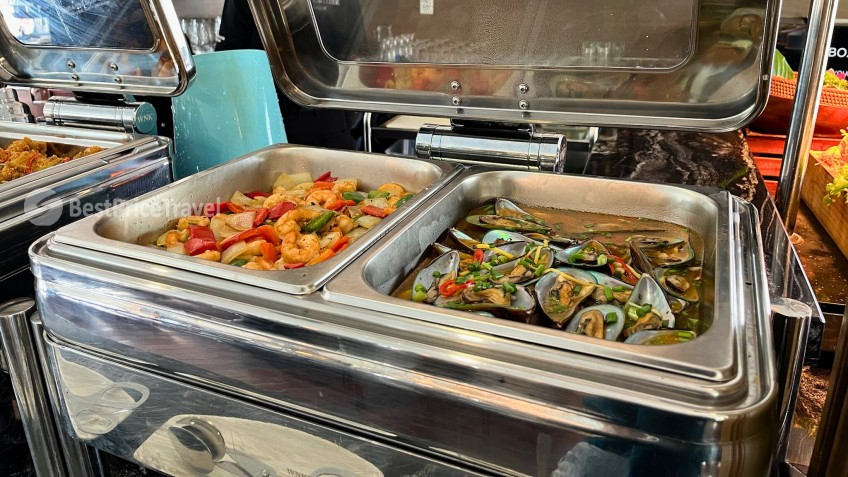 Ambassador Signature Cruise: Fresh Seafood