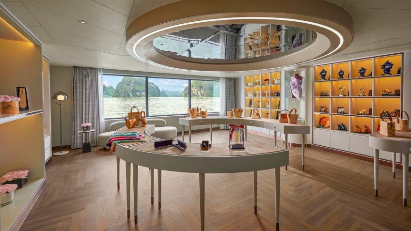 Grand Pioneers Cruise: Oceania Gilfshop