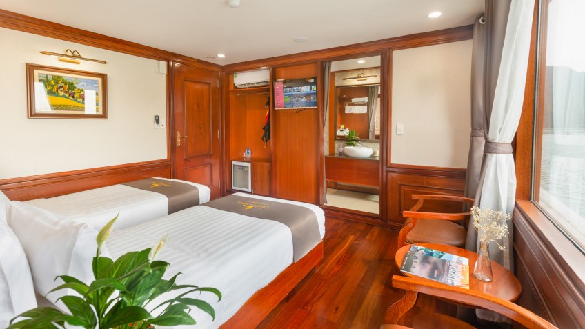 Calypso Cruise: Twin Beds Deluxe