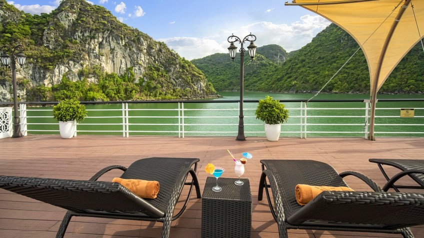 Aspira Cruises: Witness the Scenic Lan Ha Bay