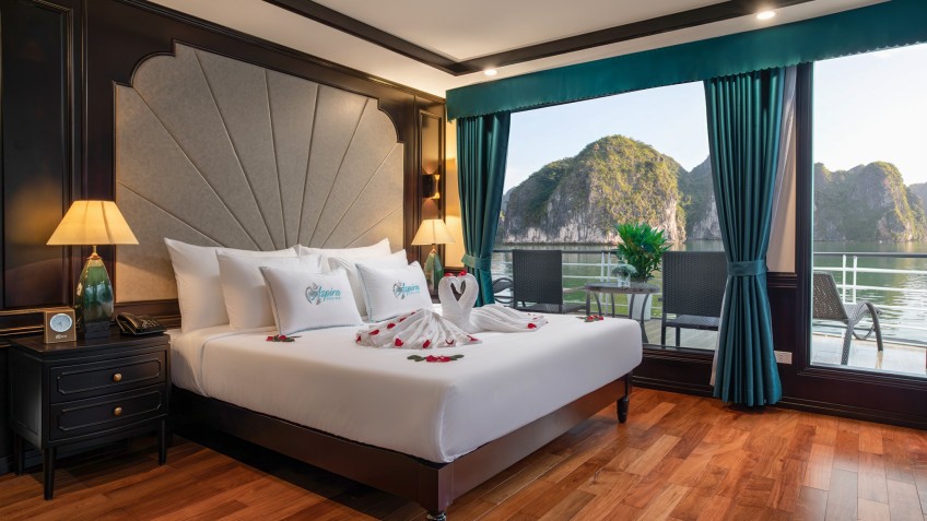 Aspira Cruises: Spacious Cabin with Modern Amenities