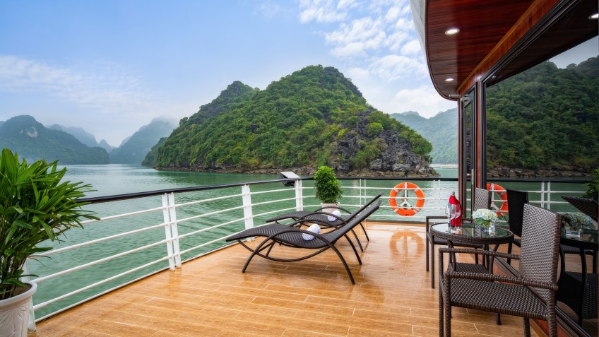 Aspira Cruises: Airy Private Sun Terrace