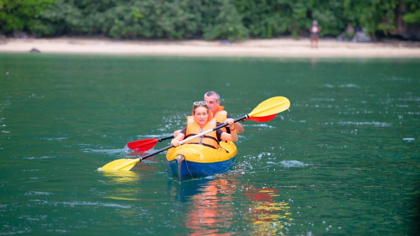 La Regina Legend Cruise: Explore the beauty of Lan Ha Bay