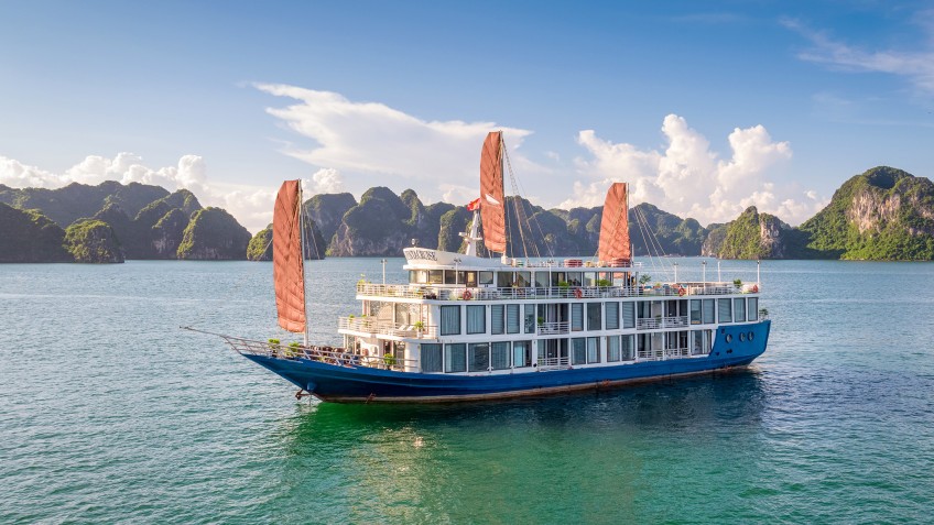 Le Journey Luxury Cruise Halong Bay
