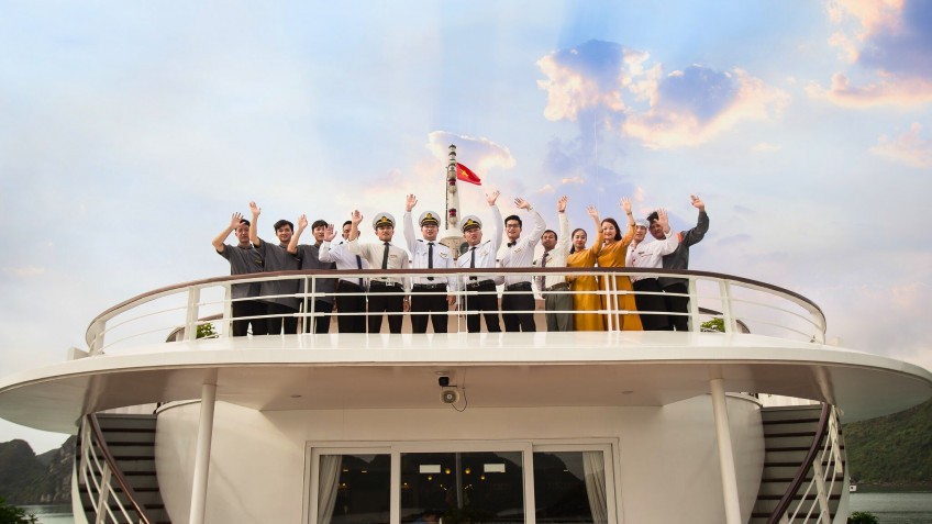 Mon Cheri Cruise: Welcoming Crew Staff