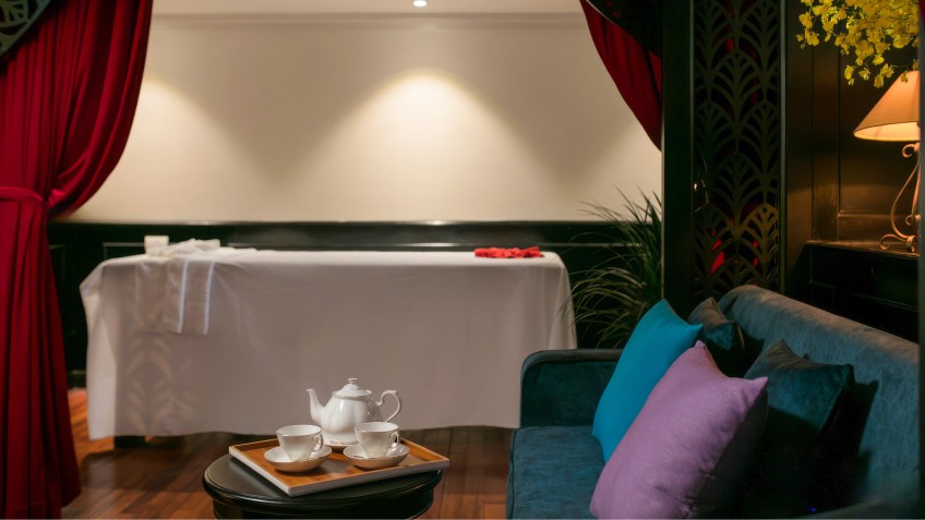 Le Theatre Cruise: Relaxing Therapy