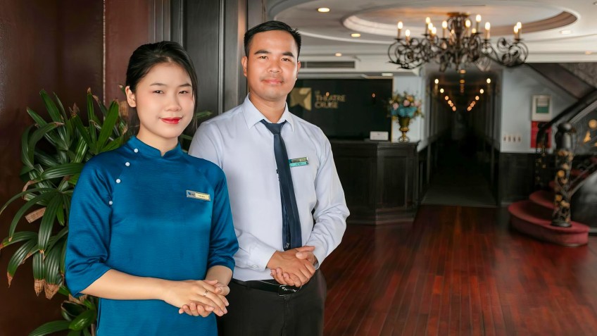 Le Theatre Cruise: Welcoming Crew Staff