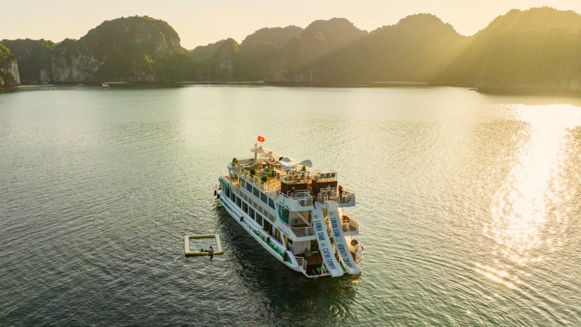 Day Cruise With Amazing Waterslide