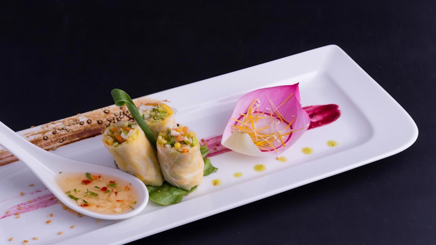 Amazing Sails Private Luxury Cruise: Tasty Fried Spring Rolls