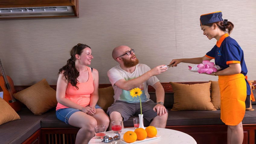 Amazing Sails Private Luxury Cruise: Attentive services from the staff