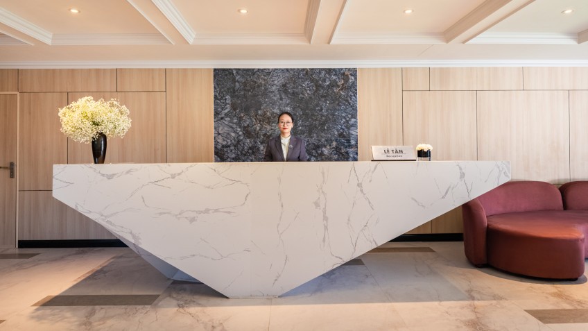 Doria Cruise: Professional Staff