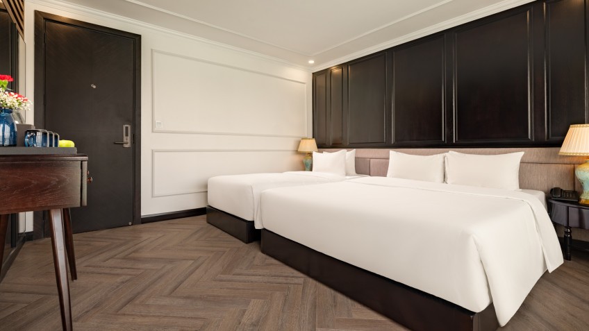 Doria Cruise: Suitable for small groups & families