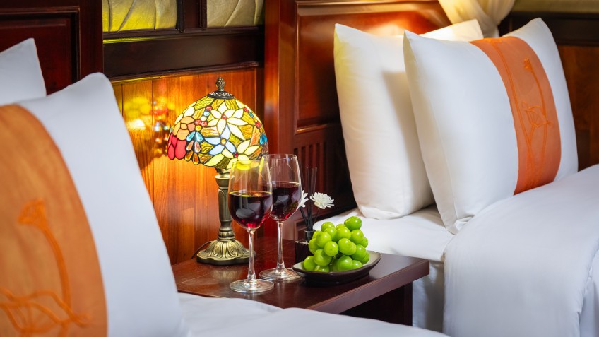 Amanda Legend Cruise: Twin bed available