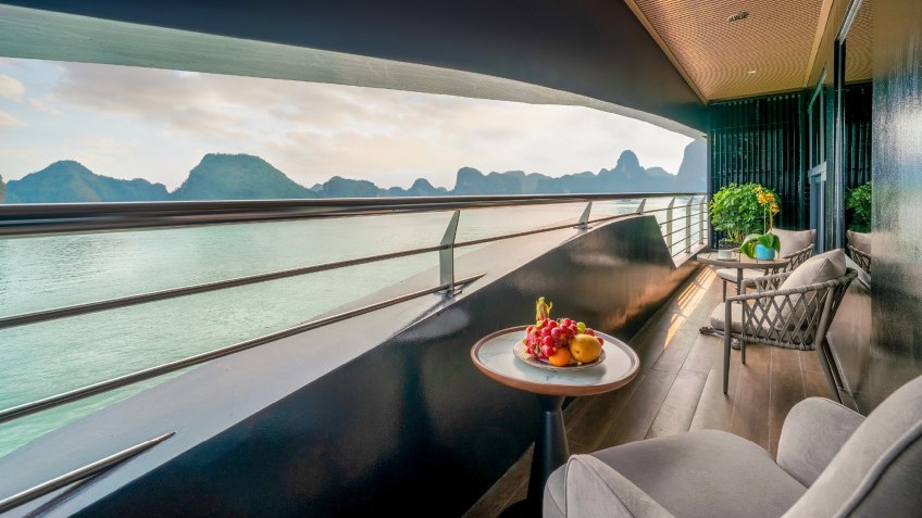 Calista Cruise: Enjoy the view