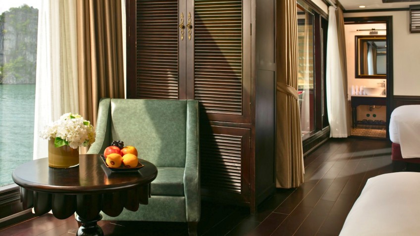 Hermes Cruise: Comfy Sofa Overlook The Bay