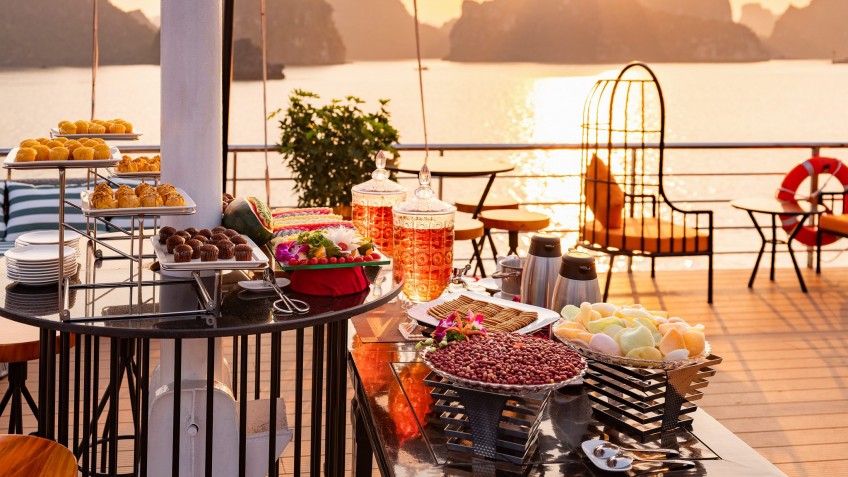 Sunset Party Bay Views