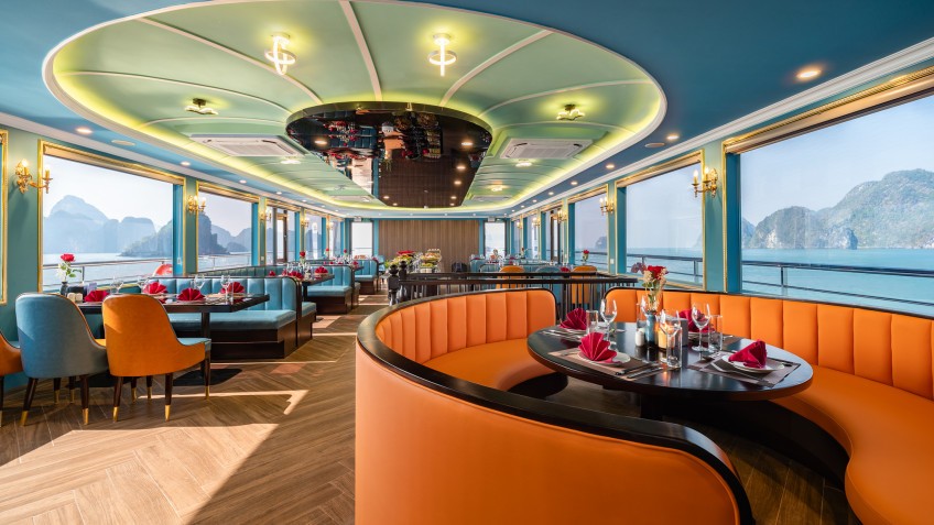 Intimate Second-deck Restaurant