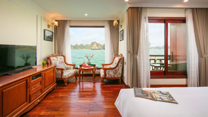 Emperor Cruises: Opulent Do Son Suite