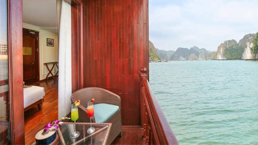 Emperor Cruises: Airy Private Balcony