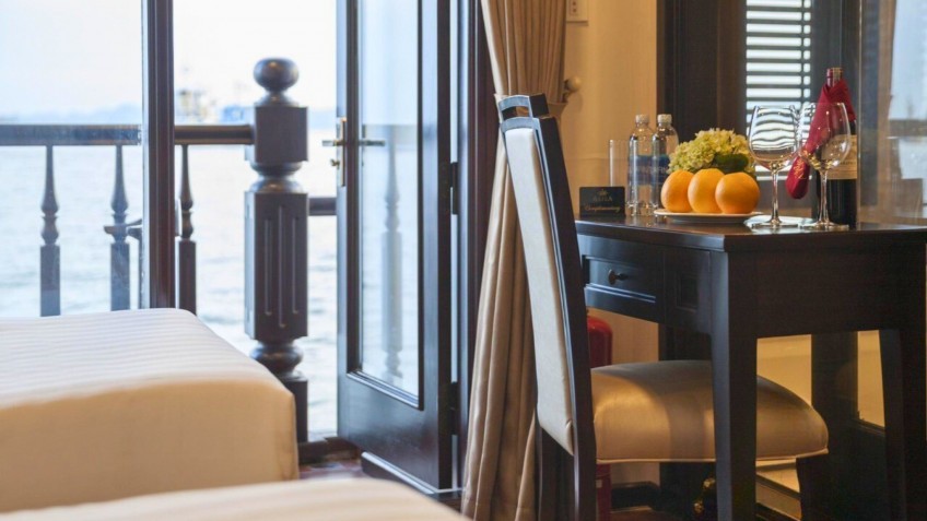 Suitable For Small Family And Group