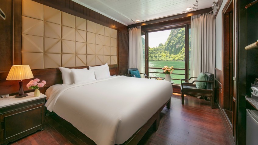 Phoenix Cruise: 676bb0f81a9a4