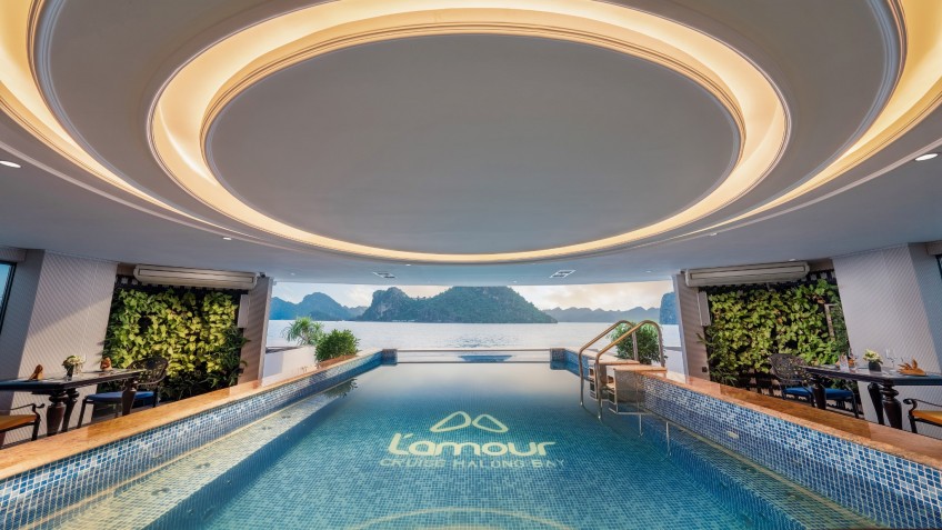 Panoramic View Of Infinity Pool