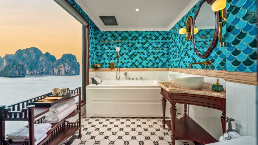 High End En Suite Bathroom