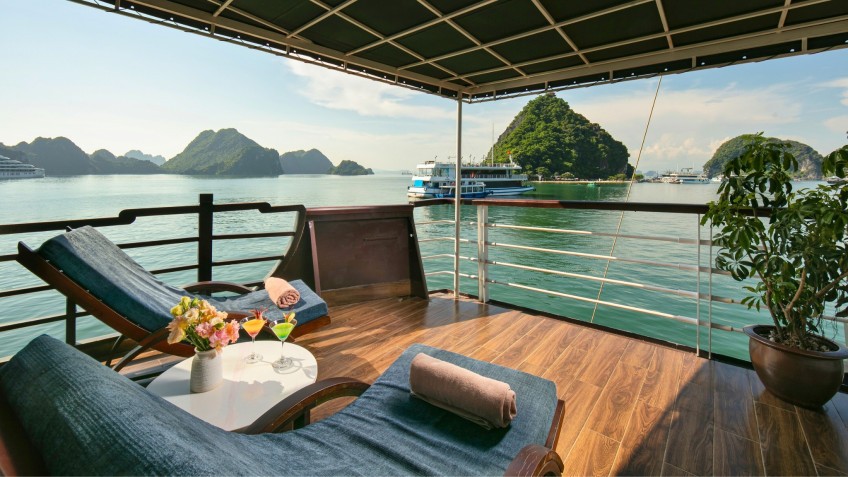 Phoenix Cruise: Large Terrace for Sightseeing