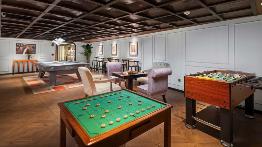 Lyra Grandeur Cruise: Entertainment Room