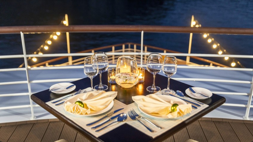 Lyra Grandeur Cruise: Private Dining Upon Request