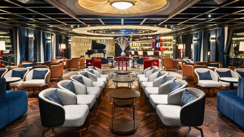 Lyra Grandeur Cruise: High End Lounge & Bar
