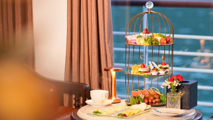 Lyra Grandeur Cruise: Delight Artisan Goodies