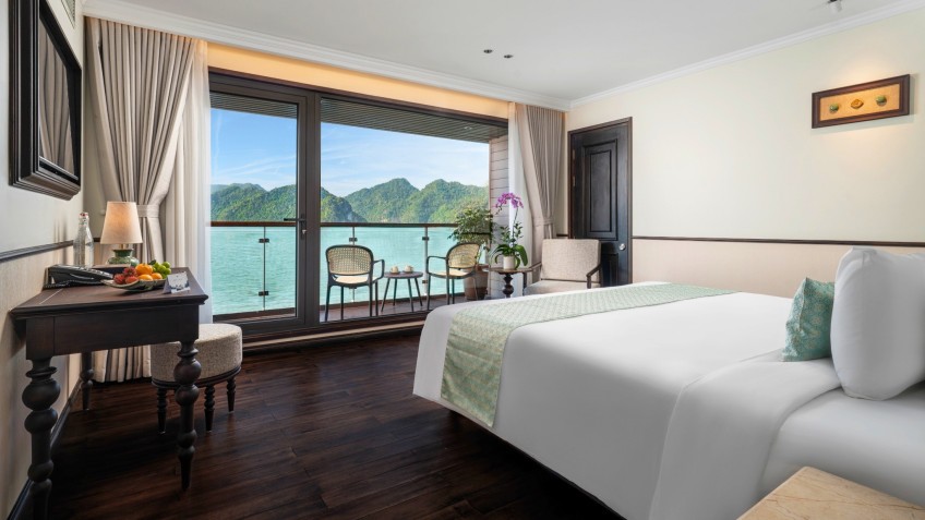 Lyra Grandeur Cruise: Awe Inspiring Balcony View