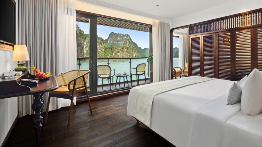 Lyra Grandeur Cruise: Aesthetic Luxury Furniture