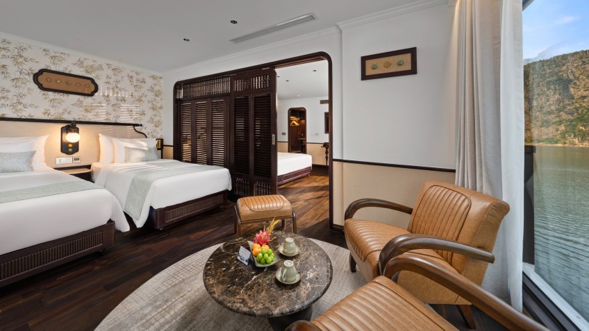 Lyra Grandeur Cruise: Seperate Bed Rooms For Privacy